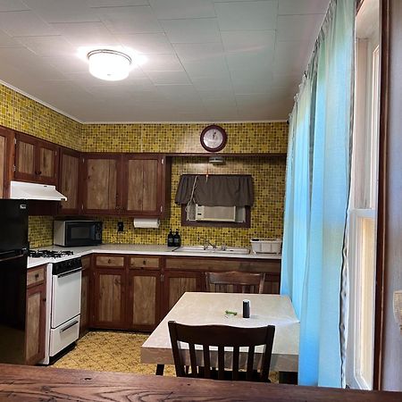 Musky Joe'S Twin Pines Resort New Post Exterior photo