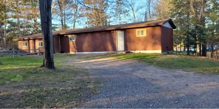 Musky Joe'S Twin Pines Resort New Post Exterior photo