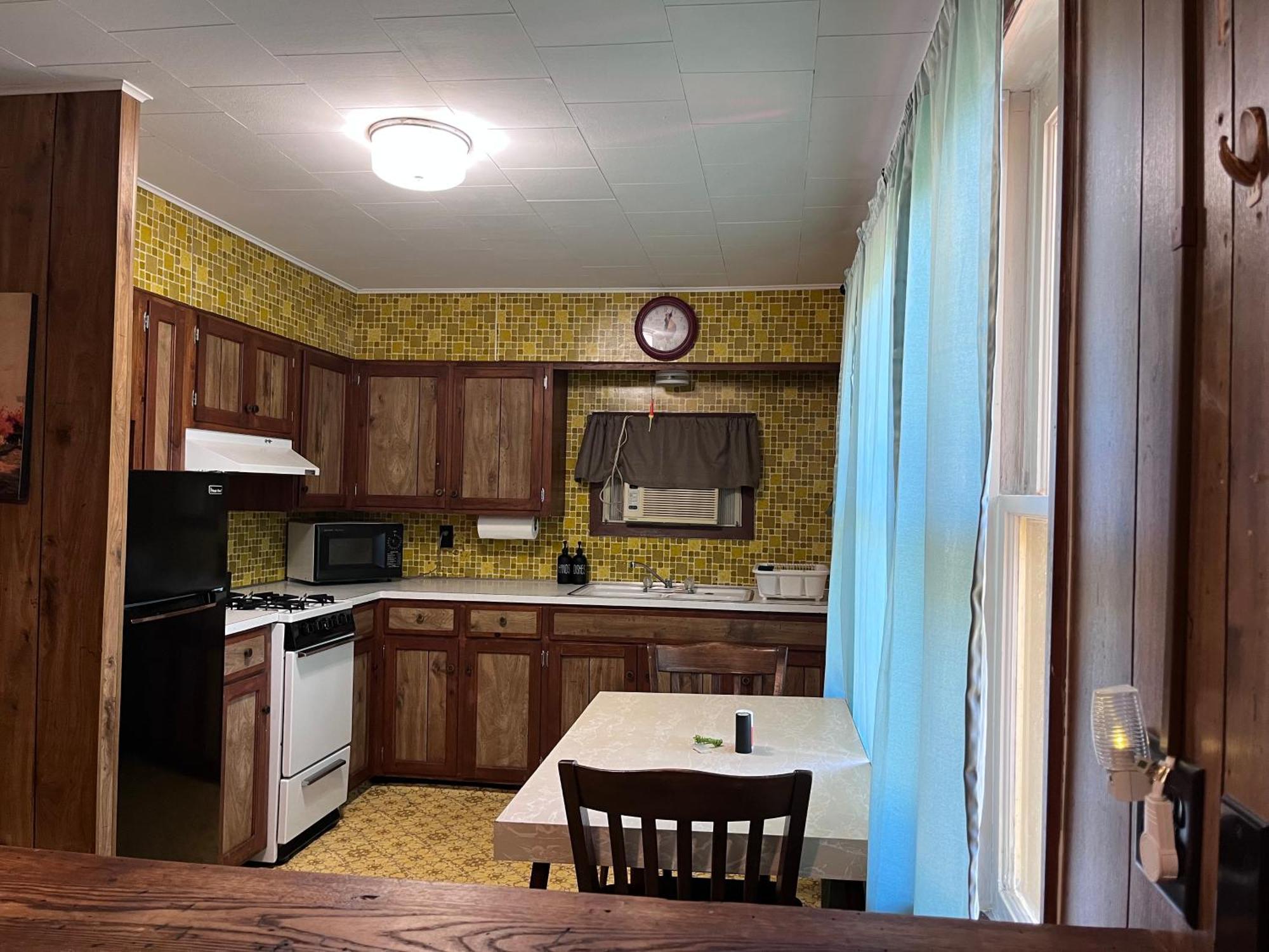 Musky Joe'S Twin Pines Resort New Post Exterior photo